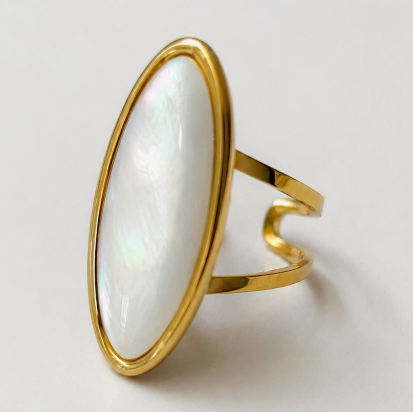 Marbella Oval Pearl Ring
