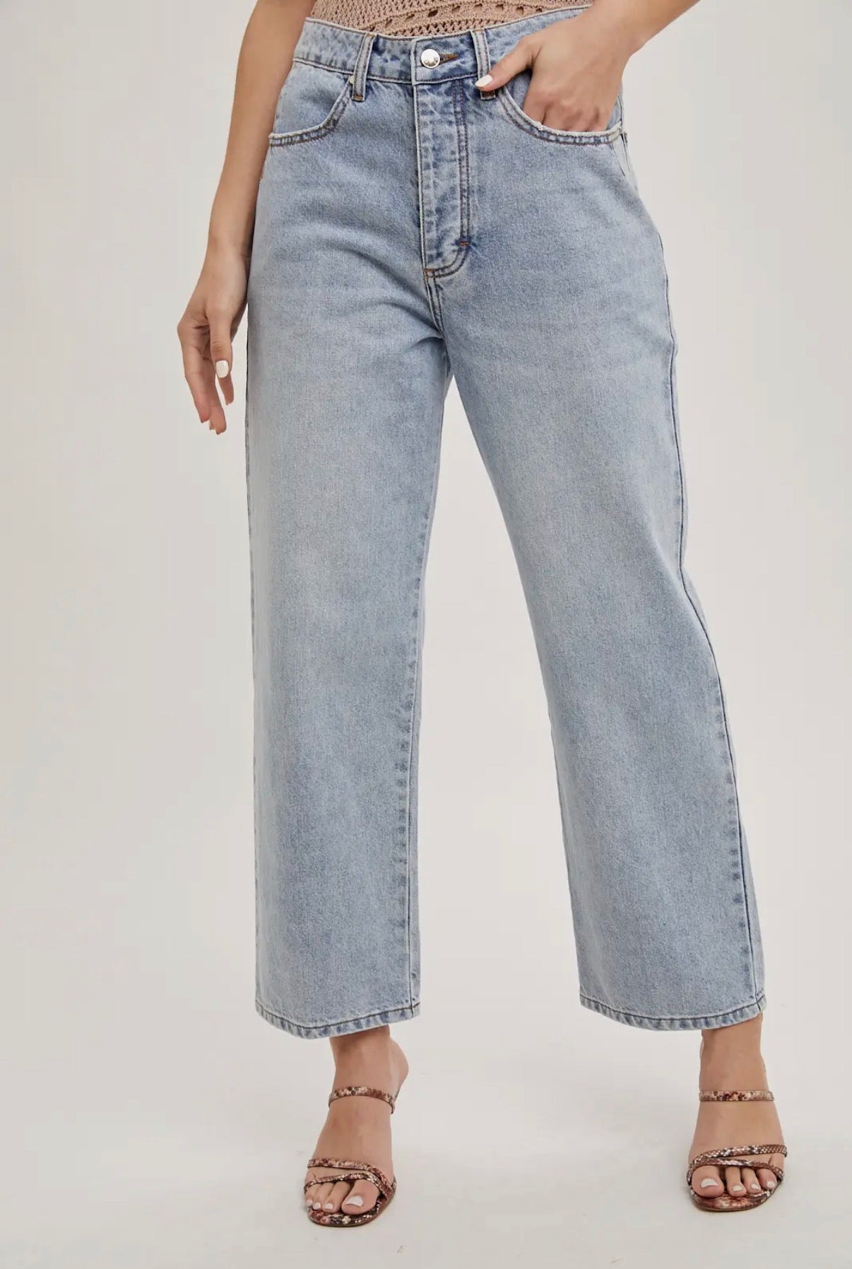 Mid Rise Cropped Denim Jeans