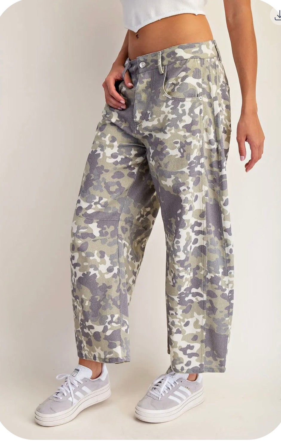 Soft Washed Camo Barrel Jeans