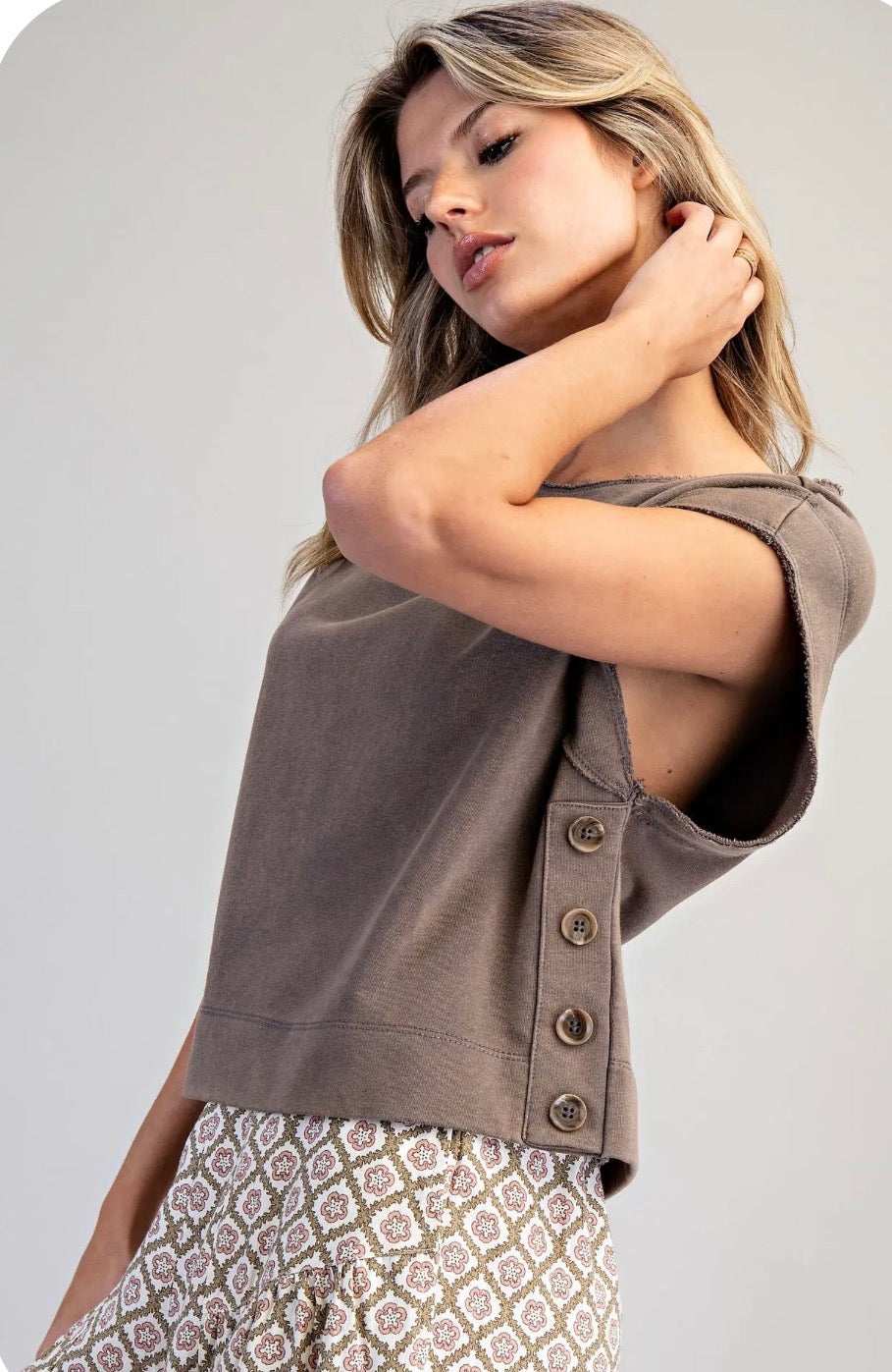 Ash Washed Side Panel Buttoned Top
