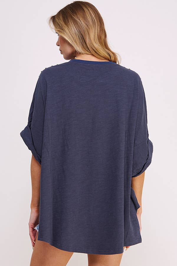 TEXTURED SHORT SLV STUD EMBELLISHED HI-LO TOP