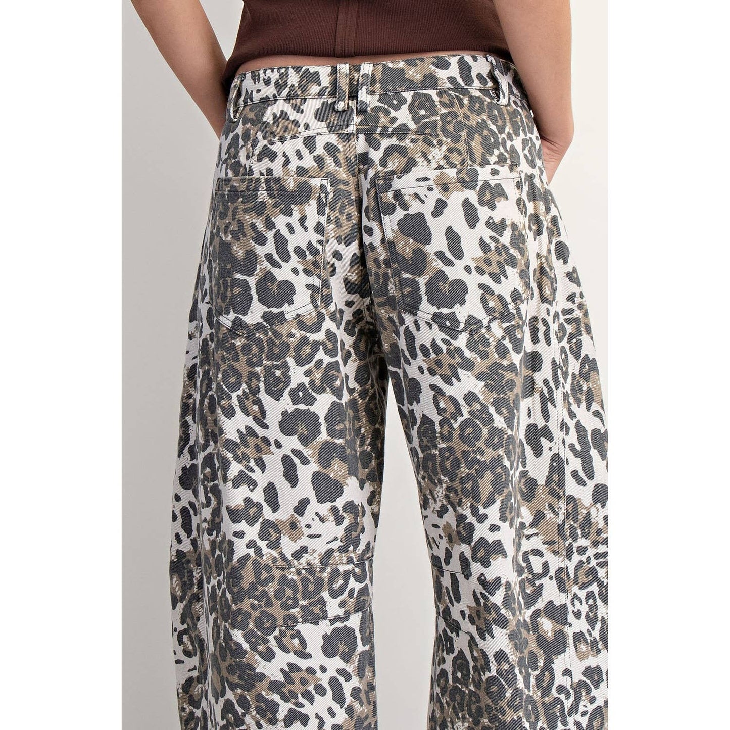 GOOD LUCK LEOPARD PRINTED BARREL JEANS