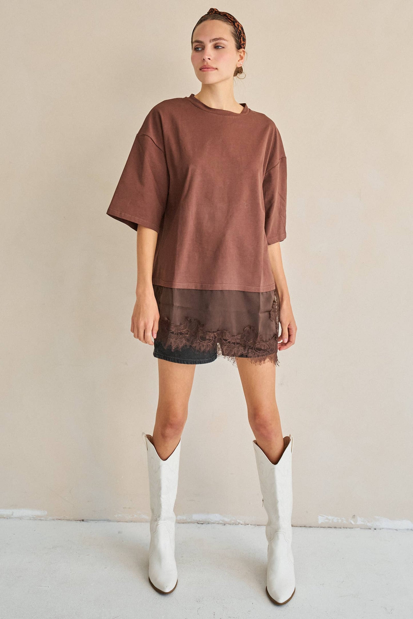 ASYMMETRIC LACE TRIM OVERSIZED TEE