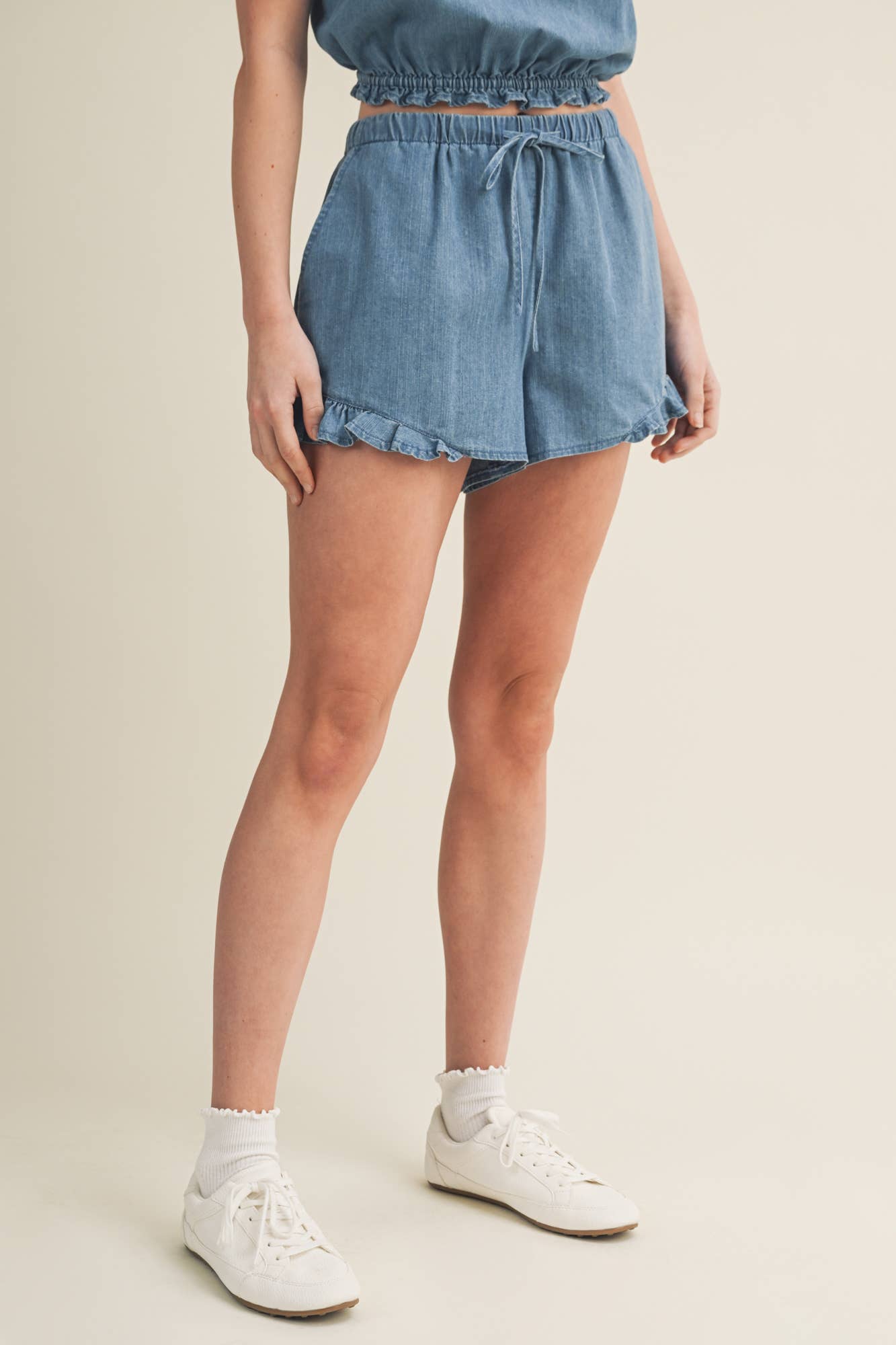 Drawstring Waist Ruffle Hem Shorts