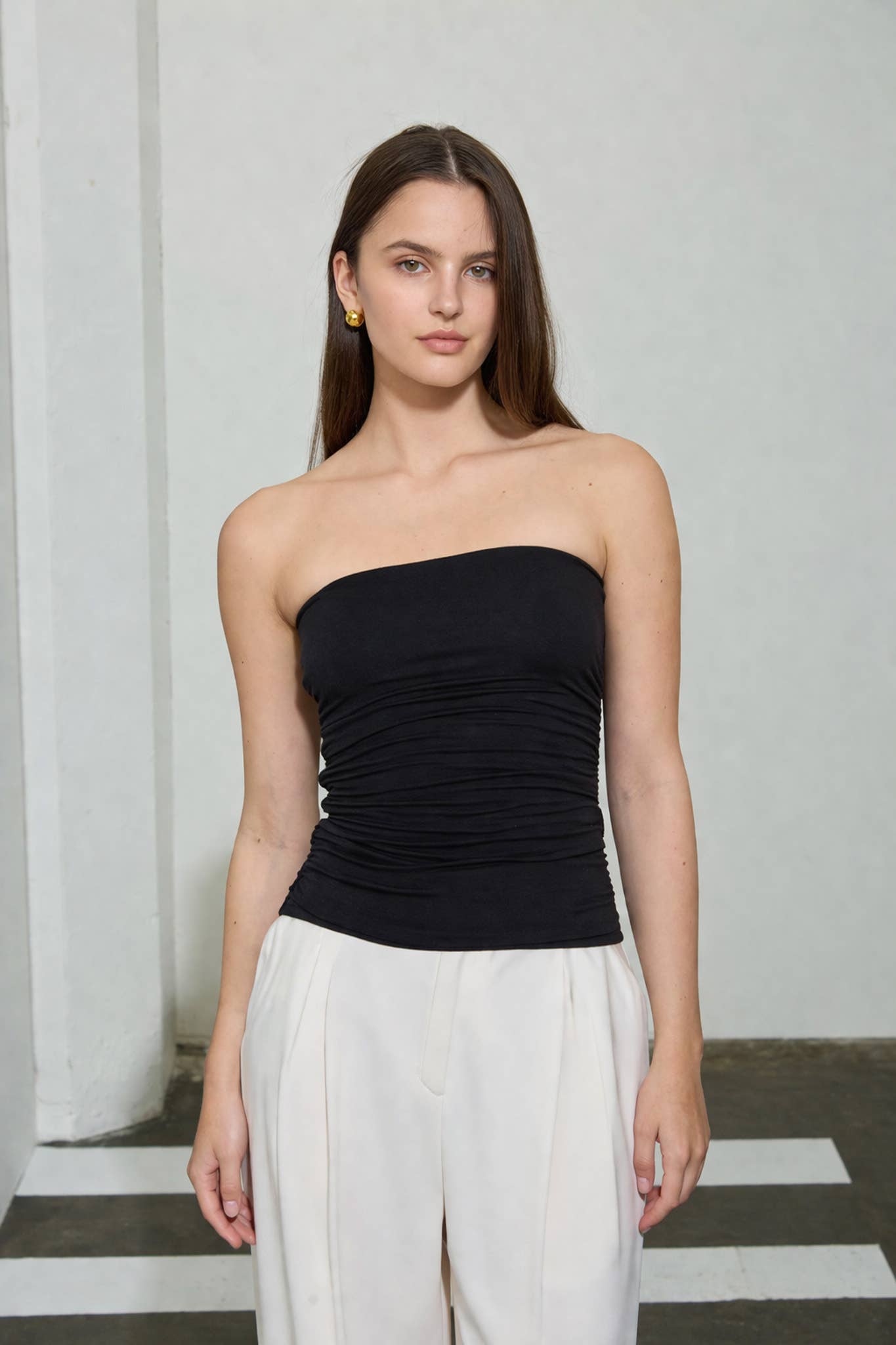 REVERSIBLE STRAPLESS SCRUNCH KNIT TOP