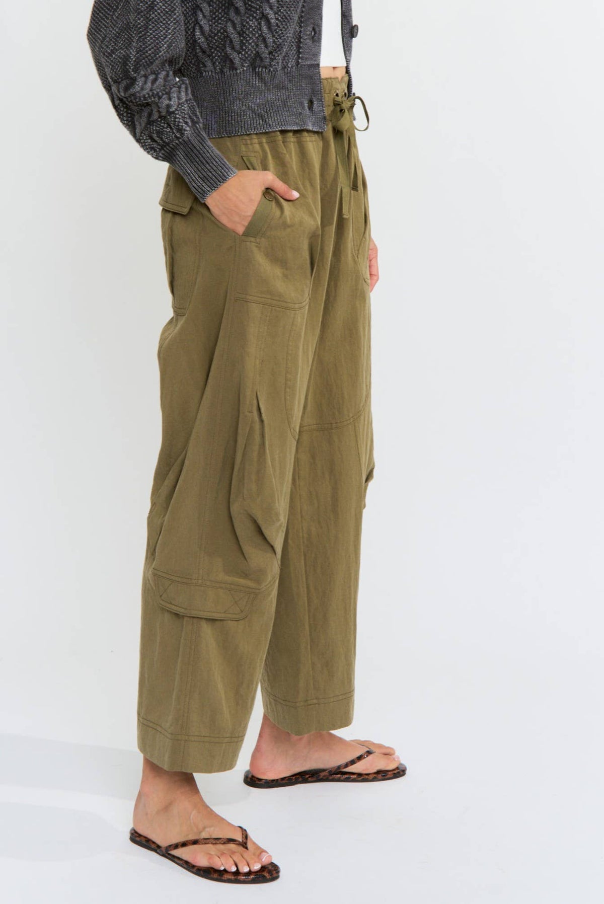 Work it Wide-Leg Cargo Pants