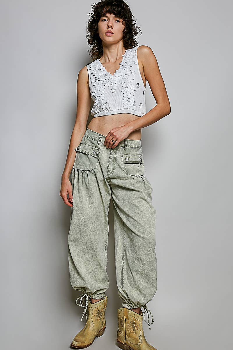 Floral Buttons Shirred Twill Wide Leg Jogger Pants
