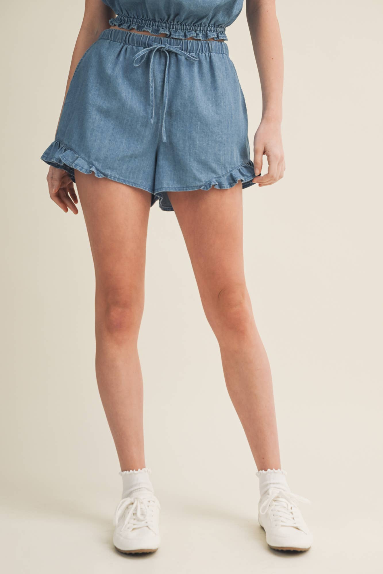 Drawstring Waist Ruffle Hem Shorts
