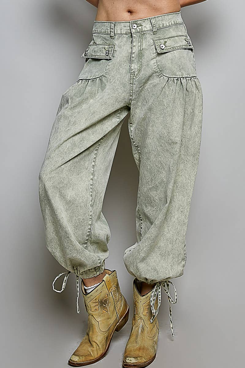 Floral Buttons Shirred Twill Wide Leg Jogger Pants