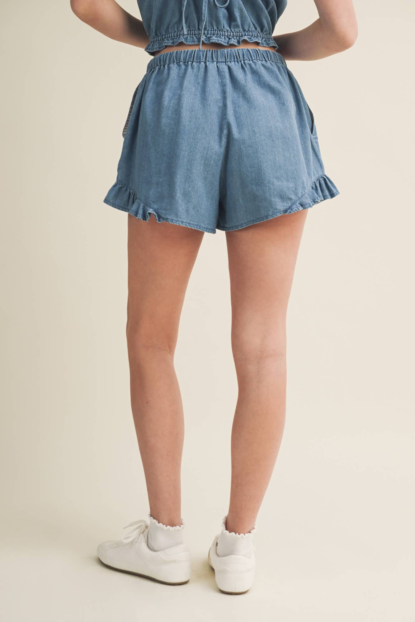 Drawstring Waist Ruffle Hem Shorts