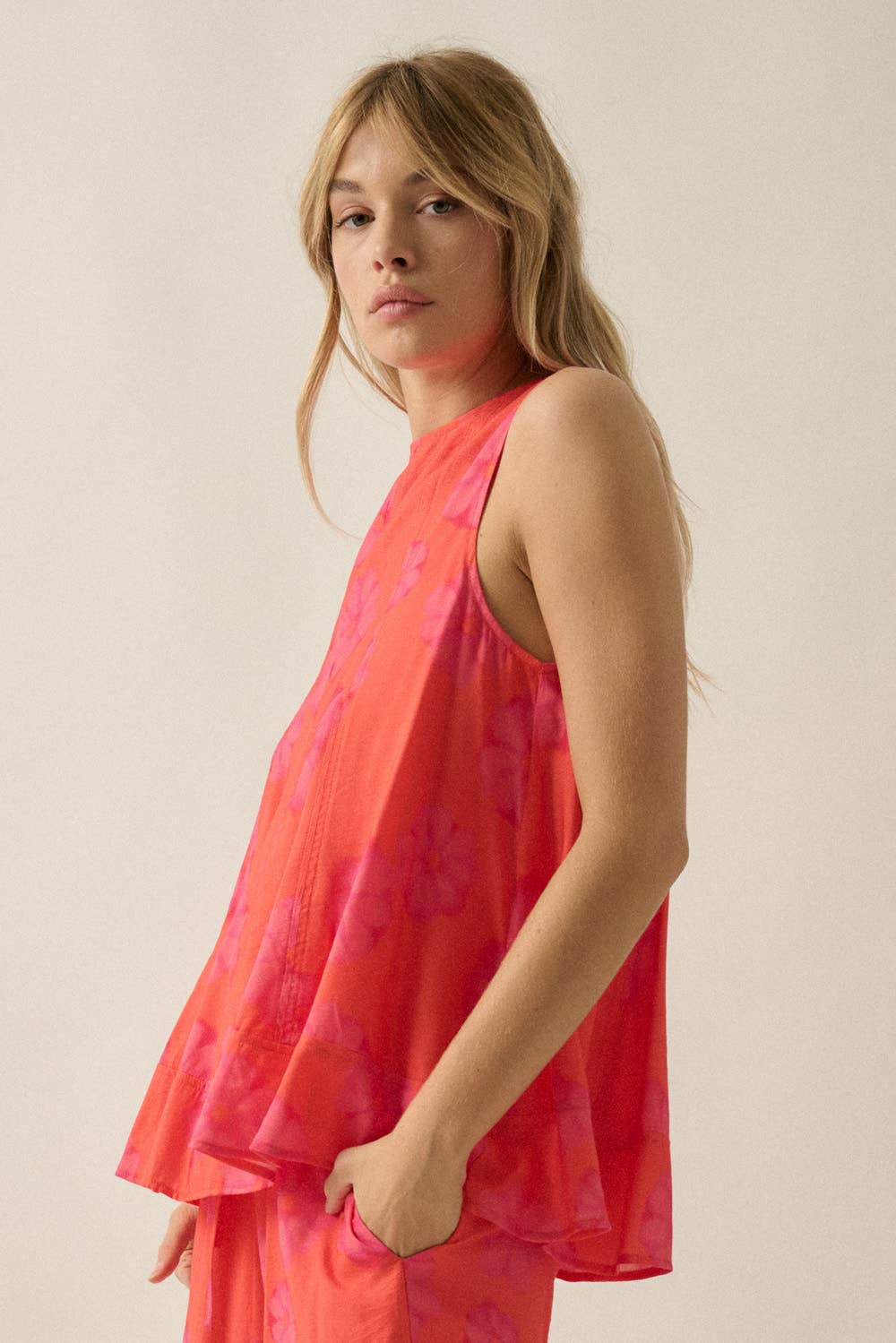 Floral-Print Sleeveless A-Line Tunic Top