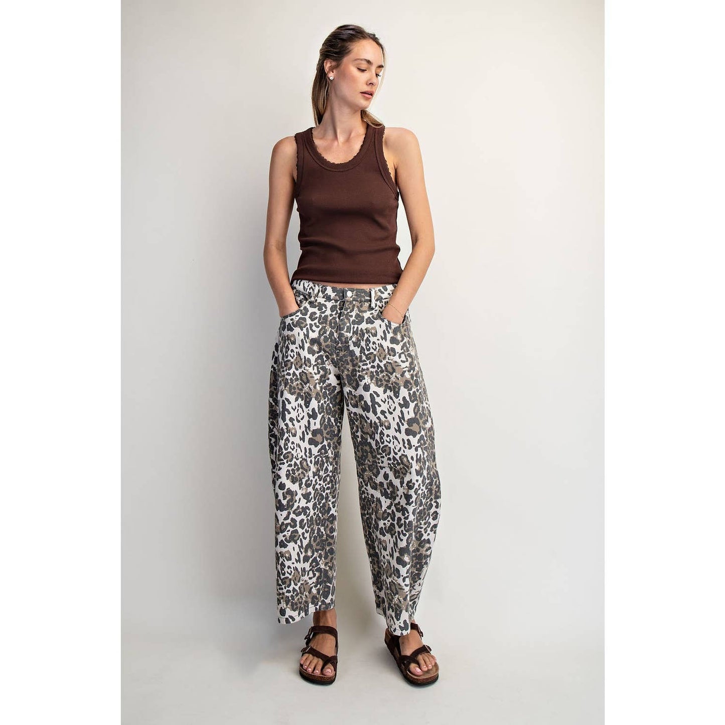 GOOD LUCK LEOPARD PRINTED BARREL JEANS