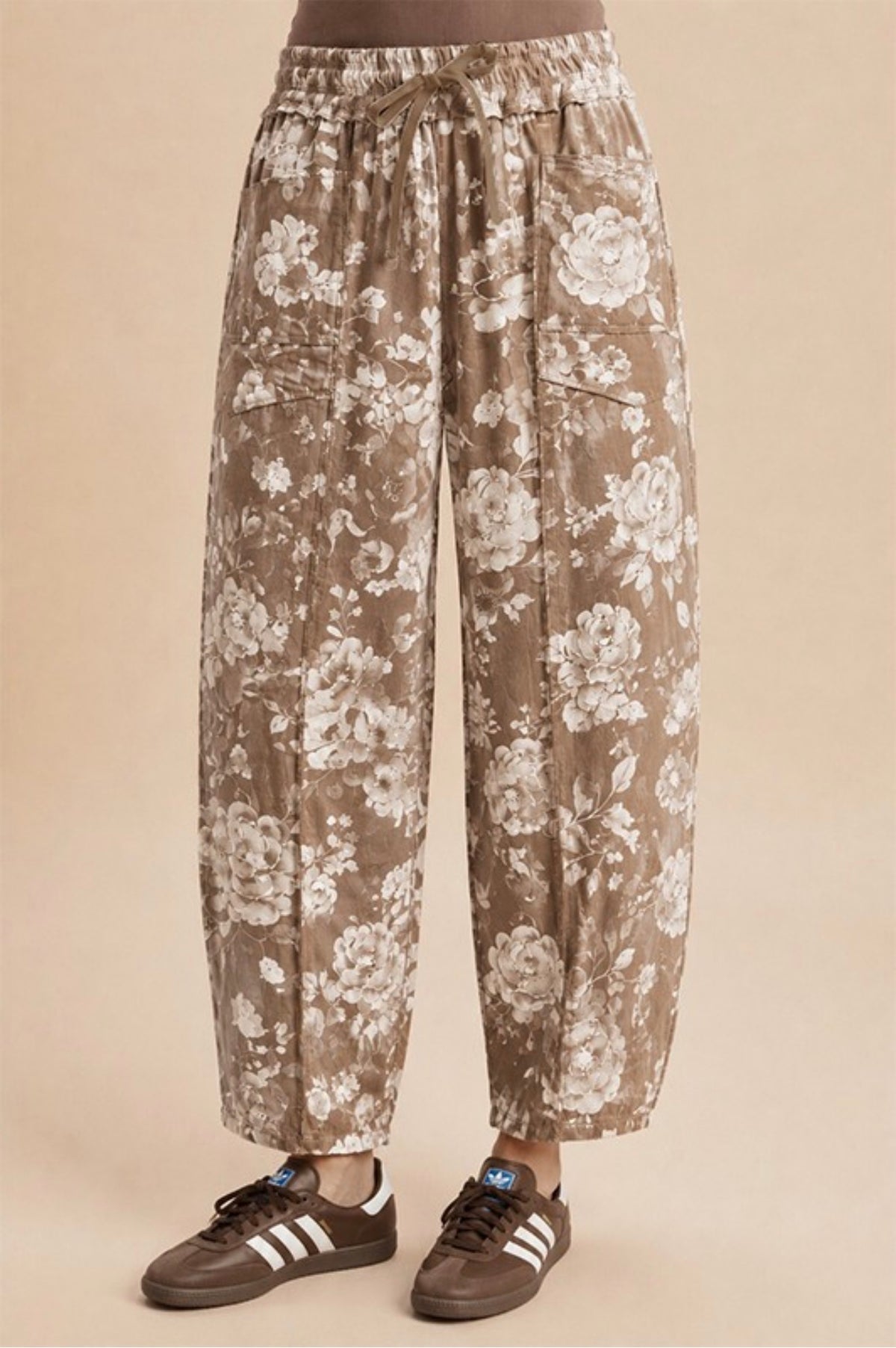 Latte Rose Stitch Pants