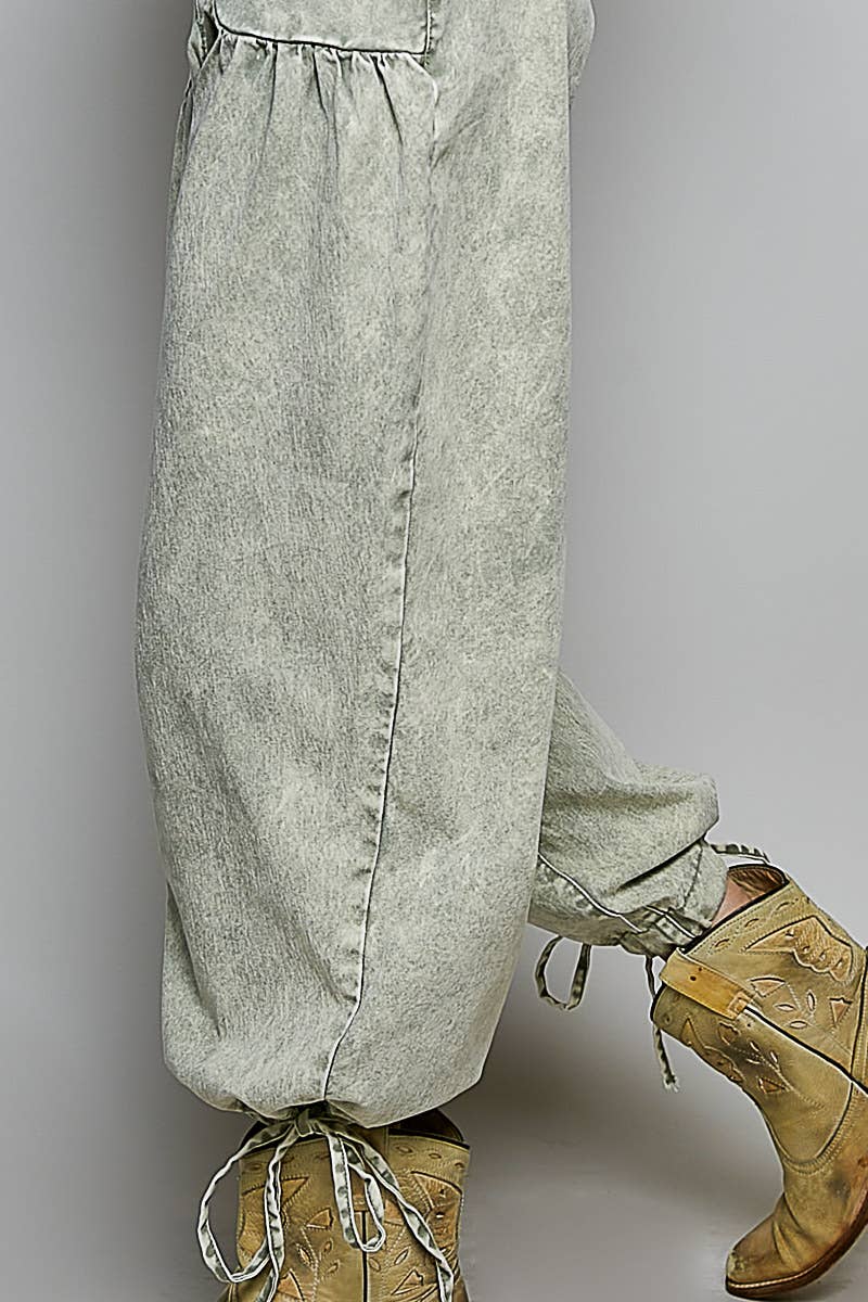 Floral Buttons Shirred Twill Wide Leg Jogger Pants