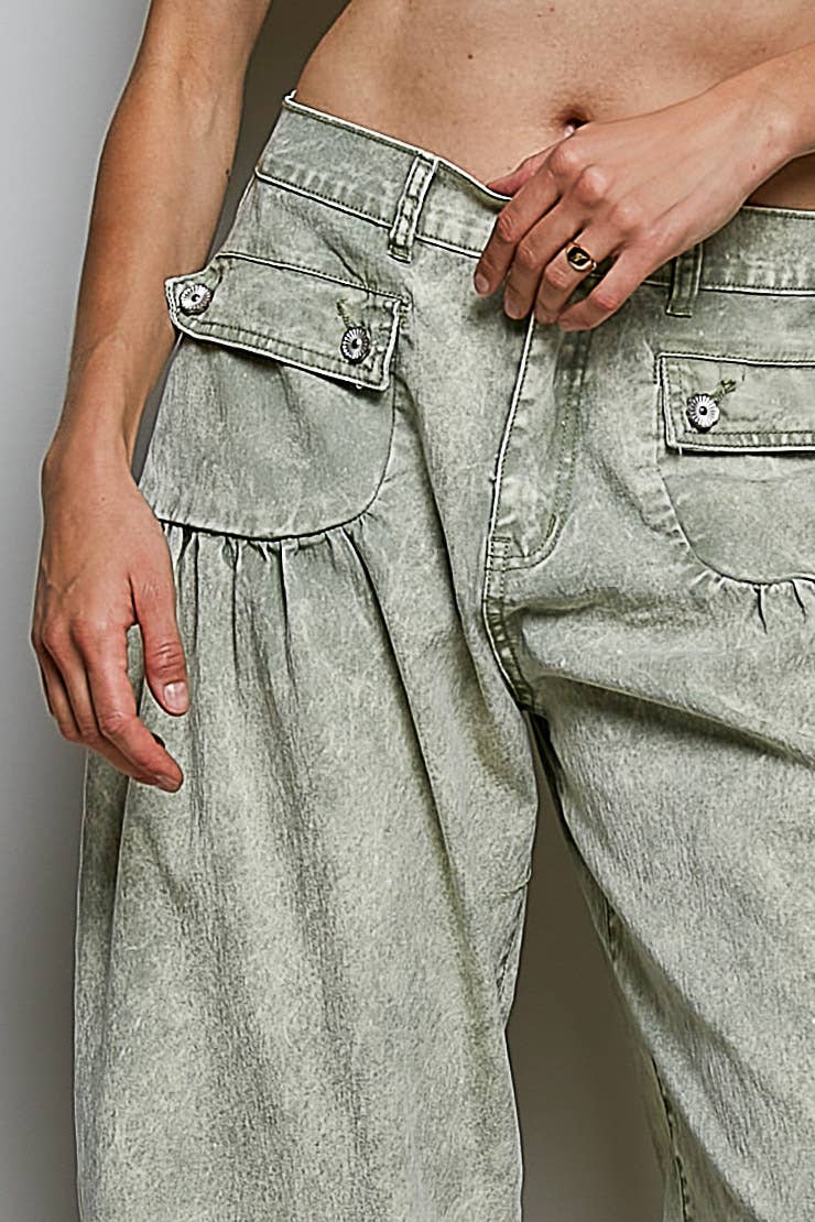 Floral Buttons Shirred Twill Wide Leg Jogger Pants