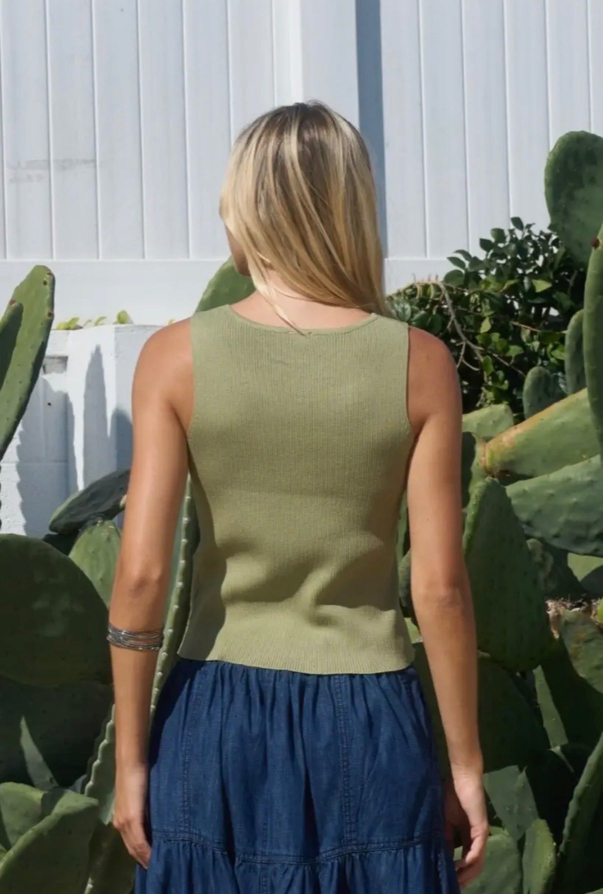 Sage Button Front Top