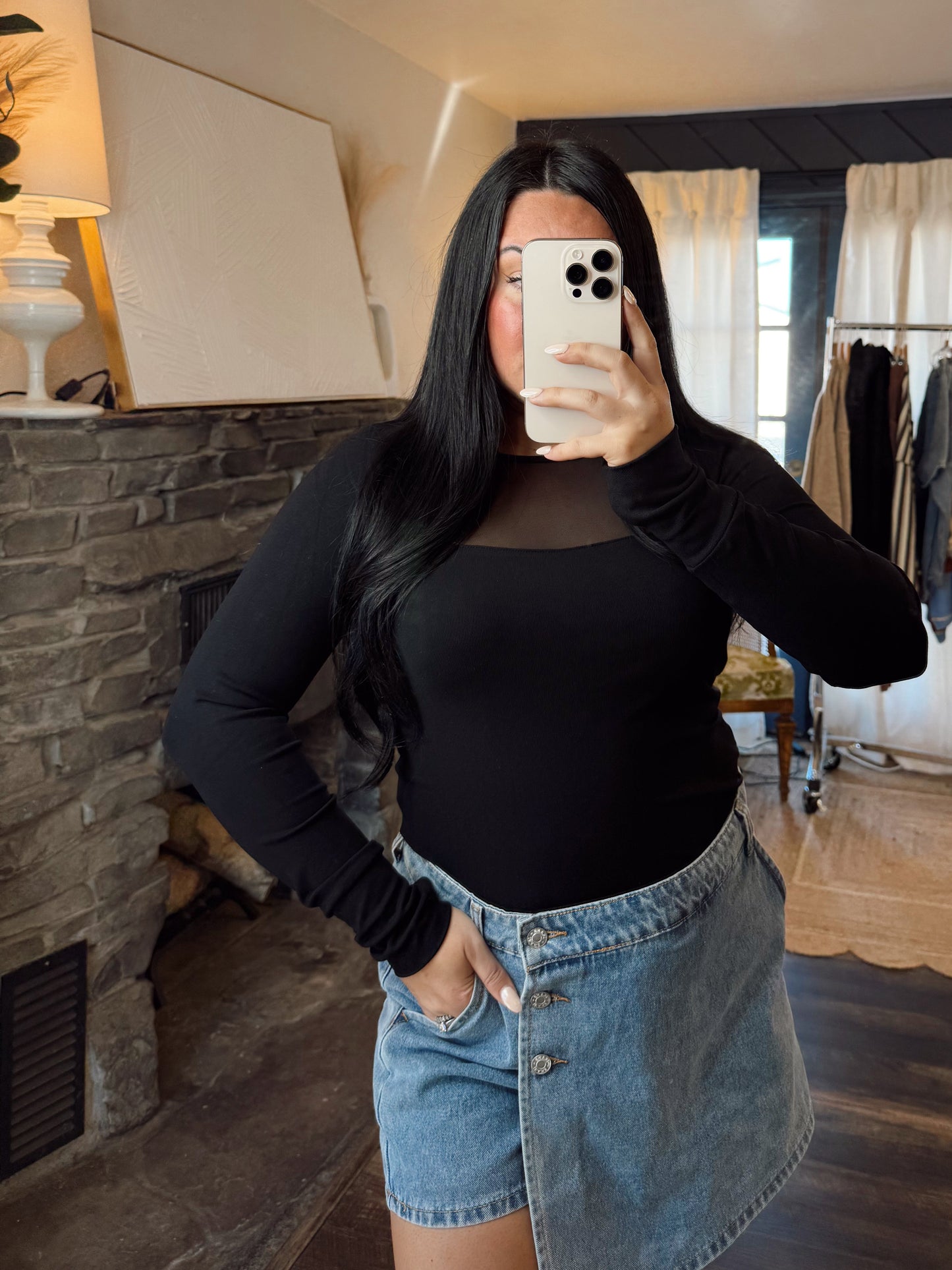 Black Mesh Panel Top