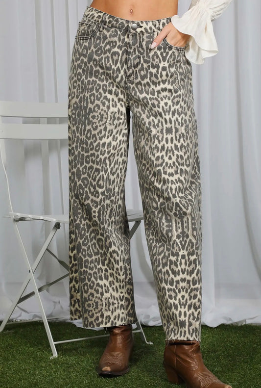 Leopard Cropped Pants