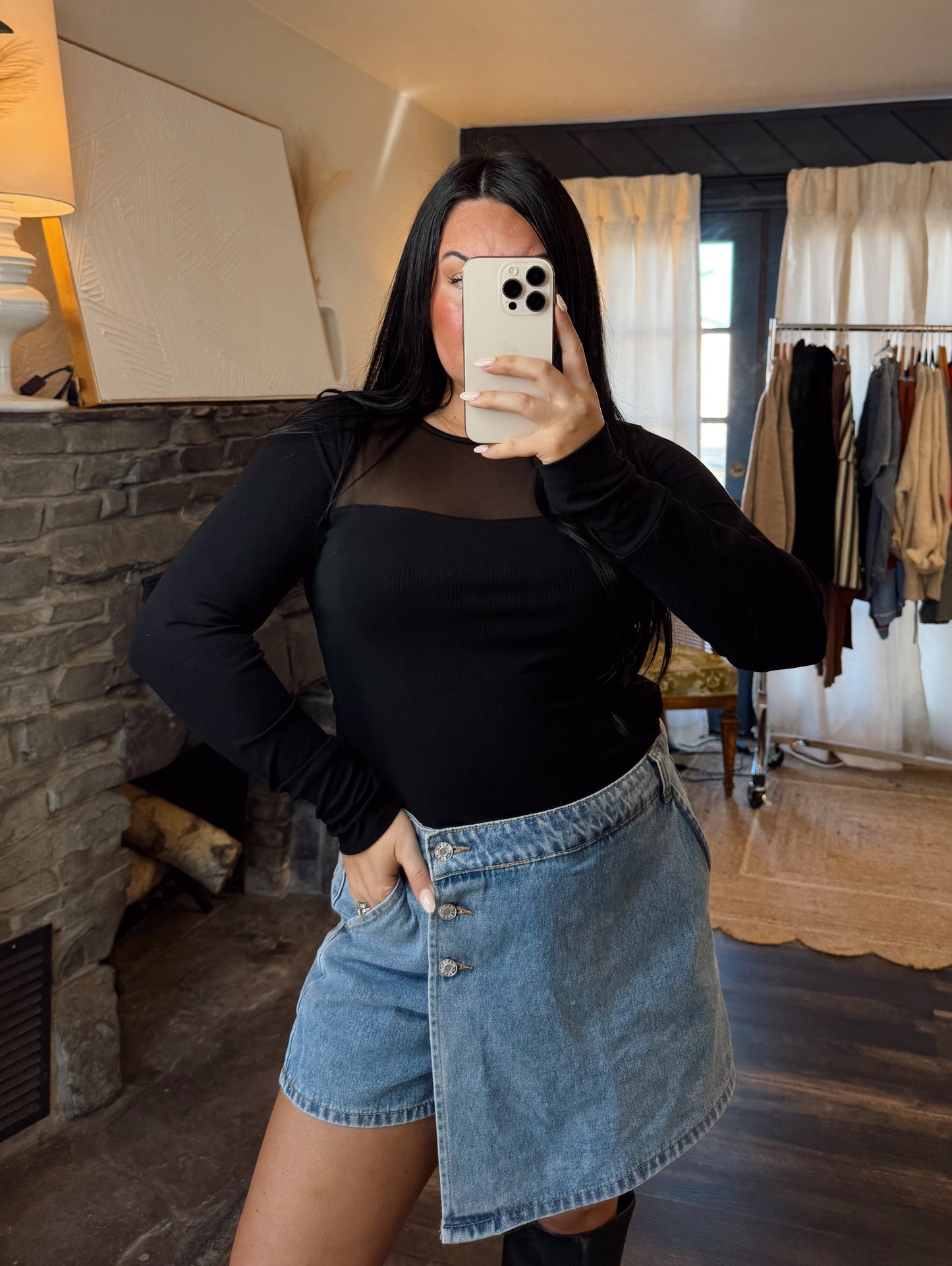 Black Mesh Panel Top