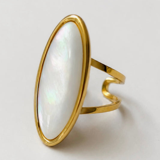 Marbella Oval Pearl Ring