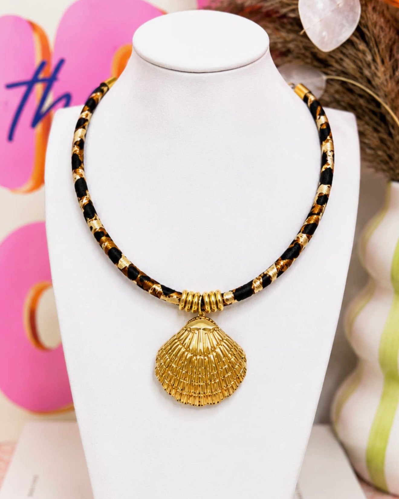 Golden Tide She’ll Leopard Necklace