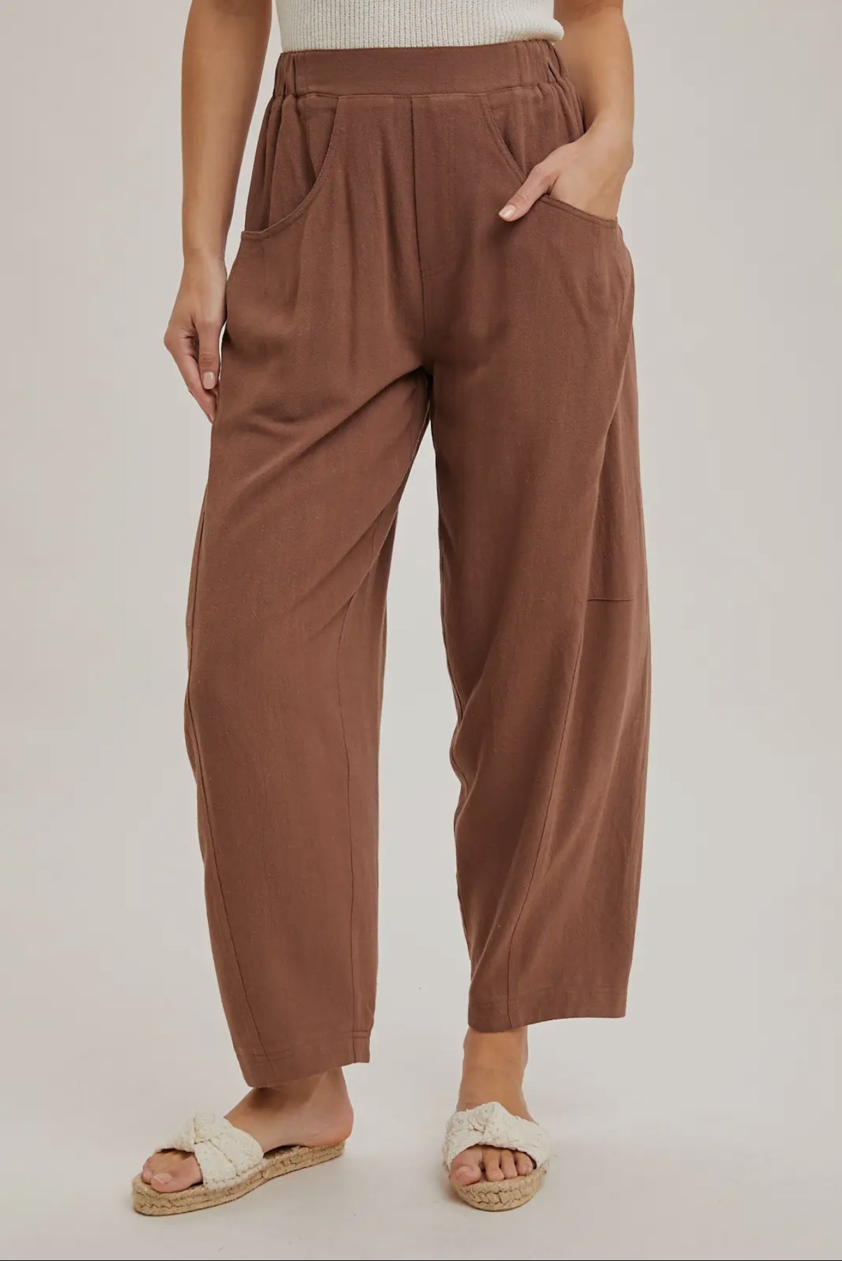 Relaxed Barrel Leg Pant