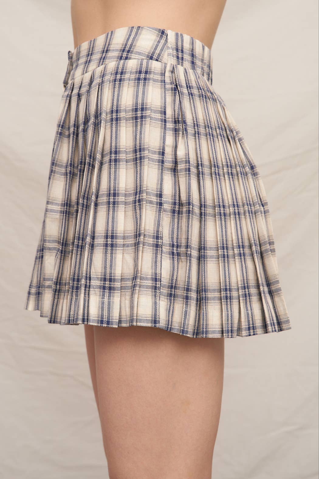 Plaid Pleated Shorts