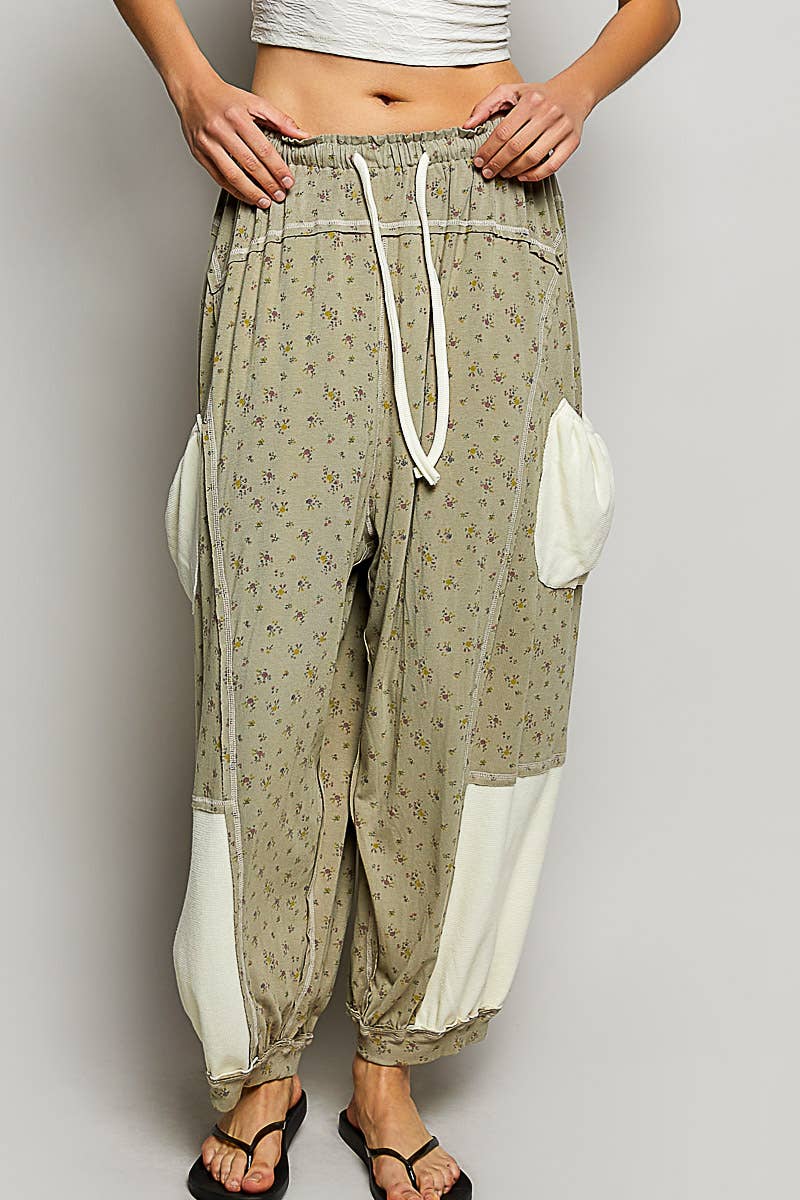 Oversized Floral Pattern Printed Knit Pants