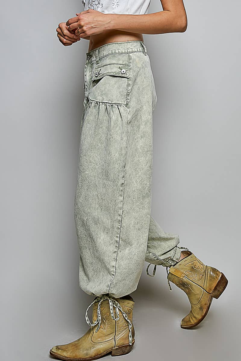 Floral Buttons Shirred Twill Wide Leg Jogger Pants