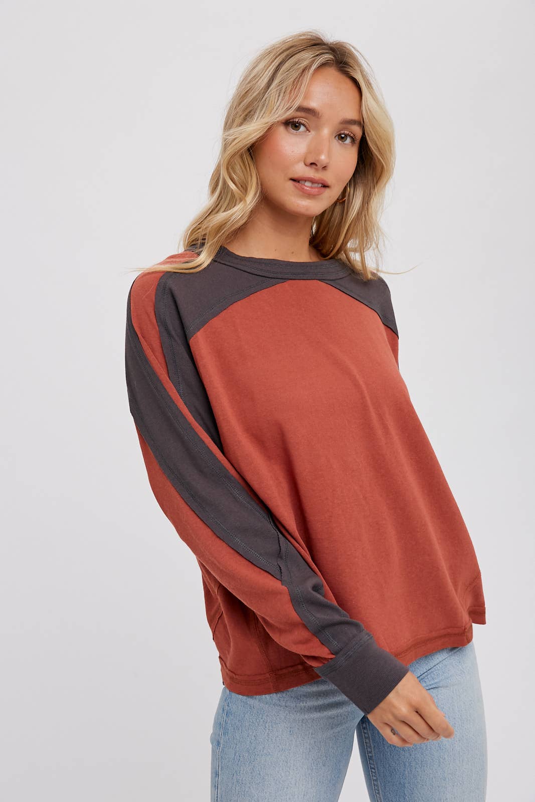 DOLMAN SLEEVED CONTRAST TOP