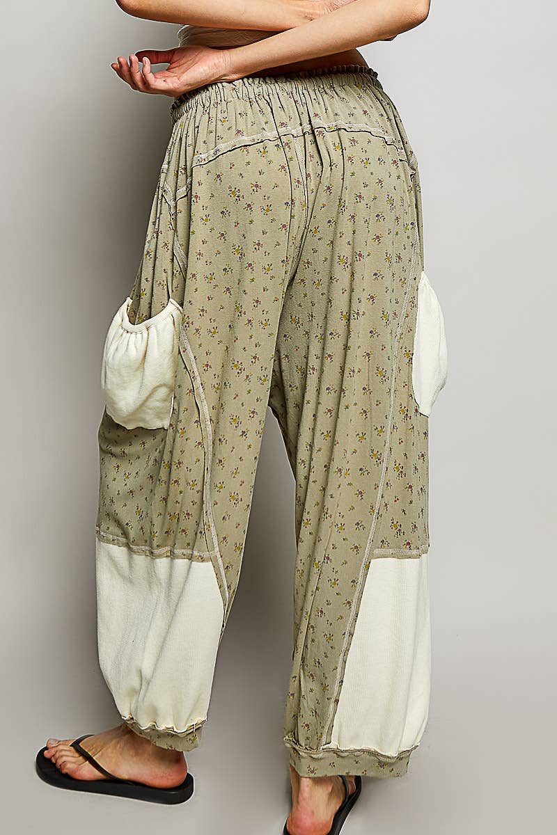 Oversized Floral Pattern Printed Knit Pants