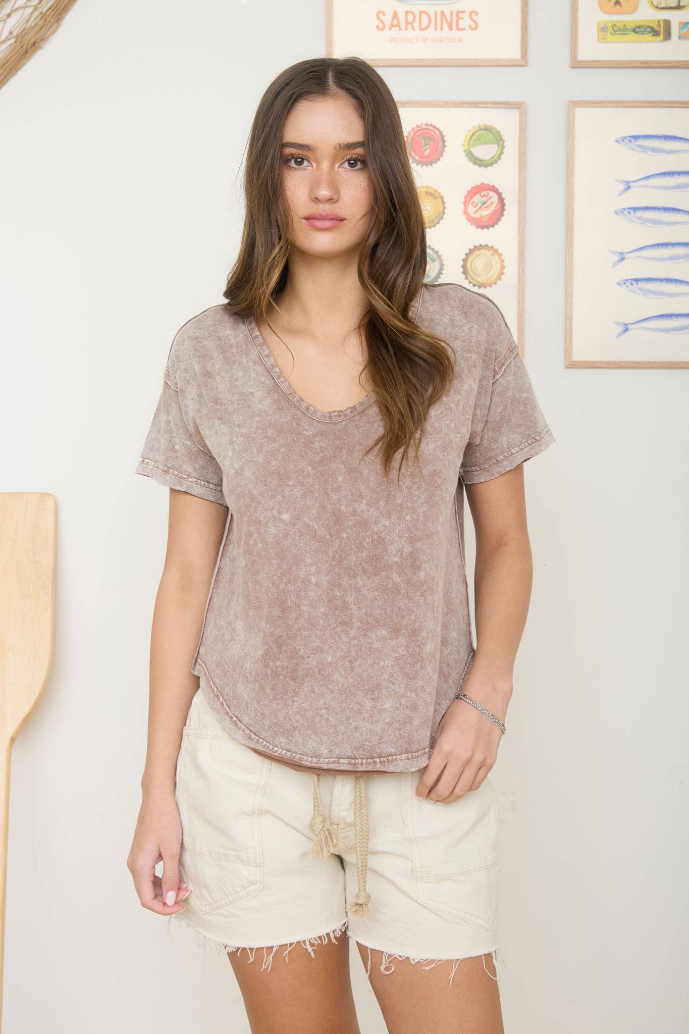 WASHED SCOOP NECK RAW EDGE SHORT SLEEVE KNIT TOP
