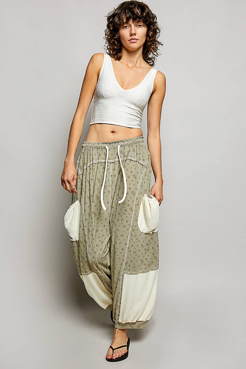 Oversized Floral Pattern Printed Knit Pants