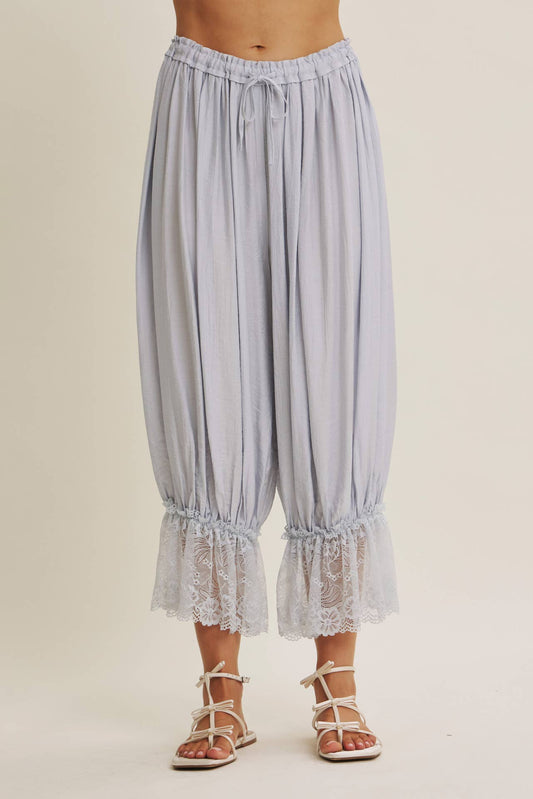 COTTAGE GARDEN CRINKLED LACE HEM LIGHTWEIGHT BLOOMPER PANTS